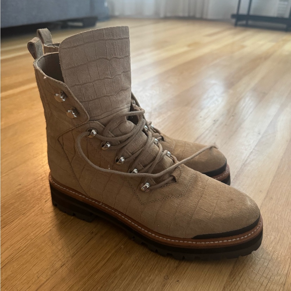 Marc Fisher LTD Women Boots - Size 9